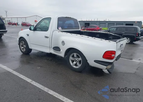 1998 Ford F-150 z USA, uszkodzony, nr VIN 1FPZFO7W8WKC20502